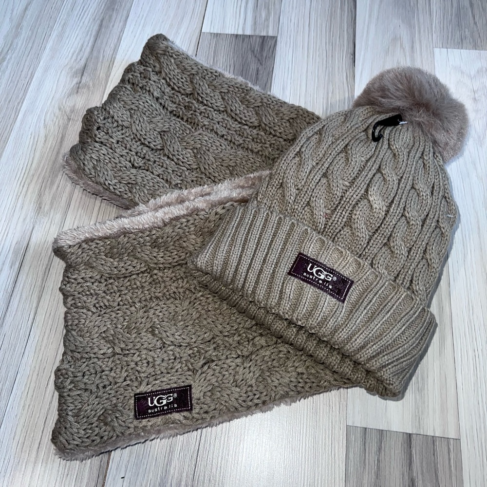 Ugg hat and scarf set!!!
